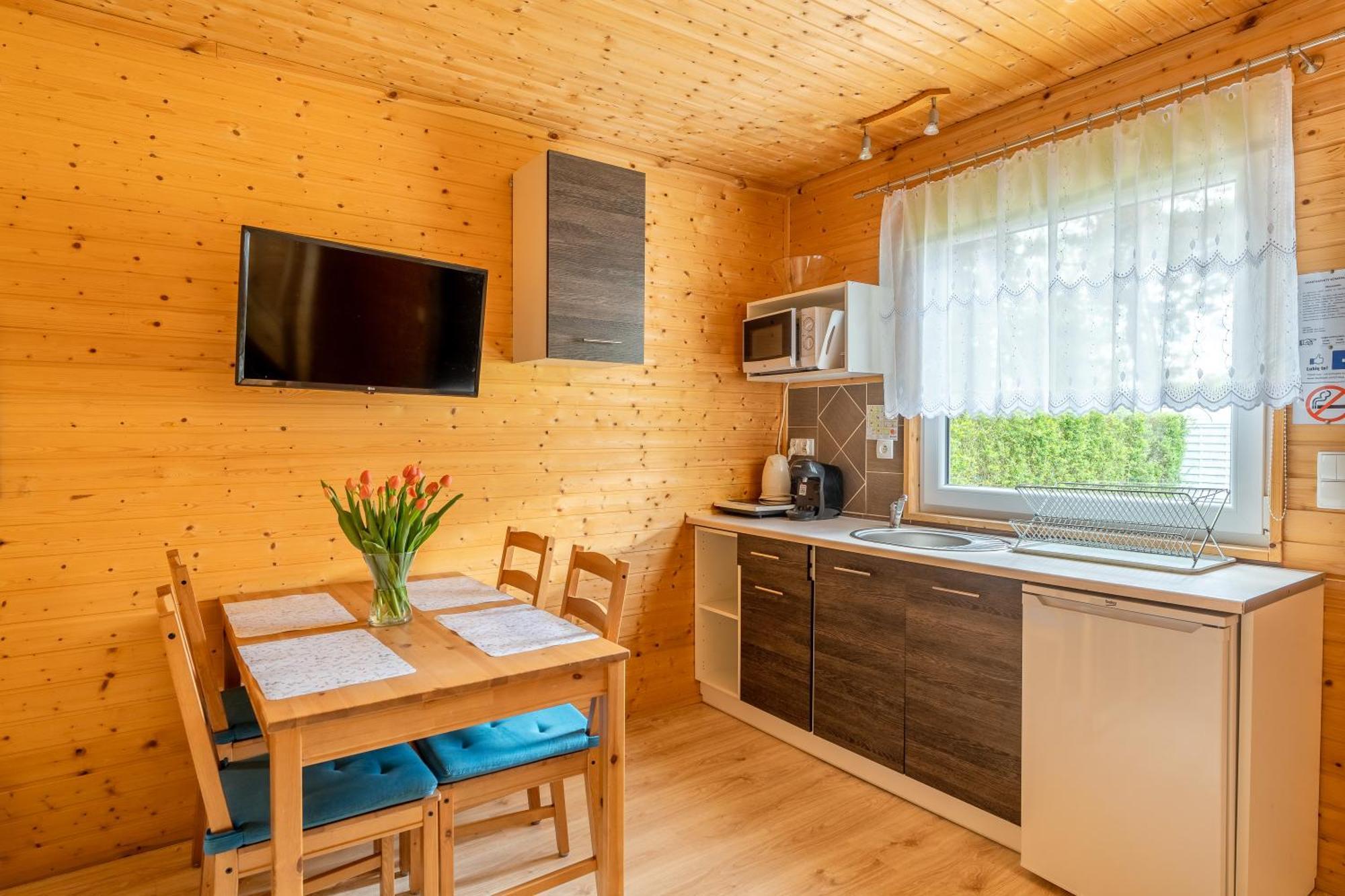 Apartamenty Kompas ミエンジボジェ エクステリア 写真