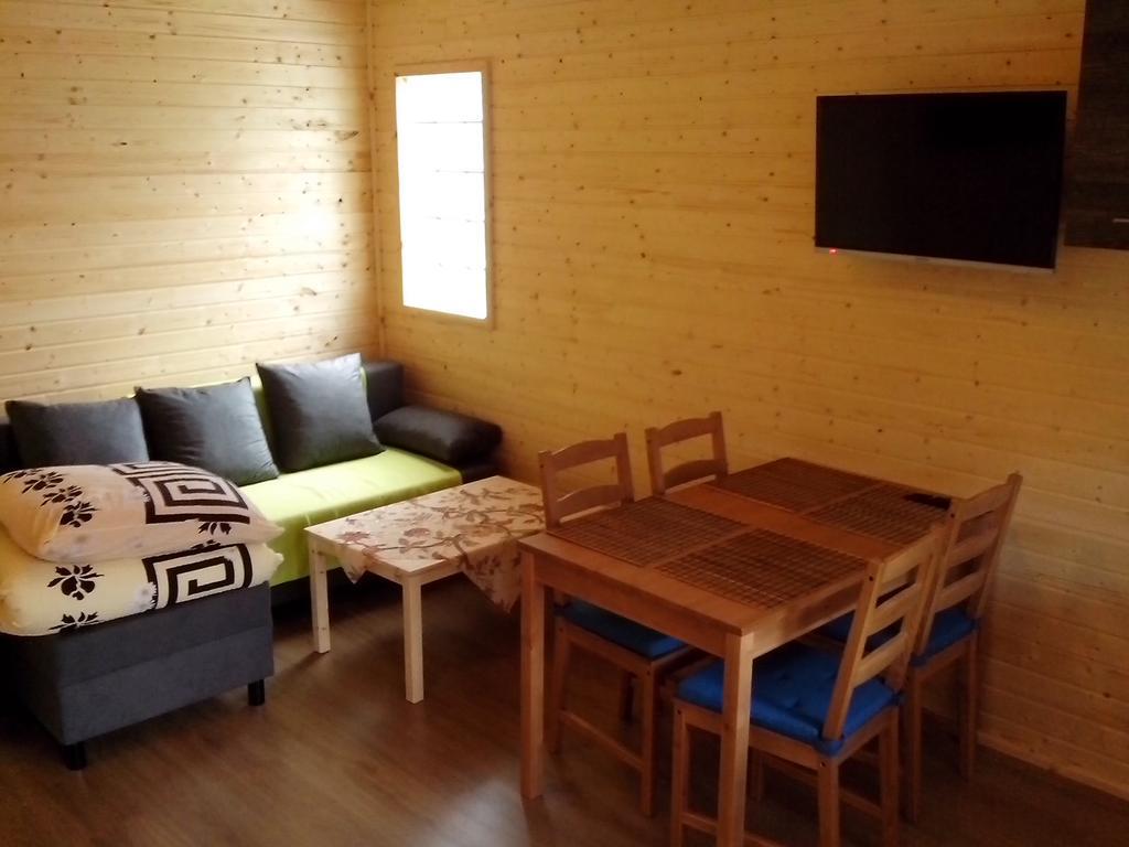 Apartamenty Kompas ミエンジボジェ エクステリア 写真